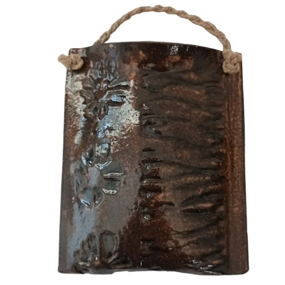 2 Studio‎ Art Pottery Wall Pockets Brown Floral Etched Farmhouse Rustic Cottage.